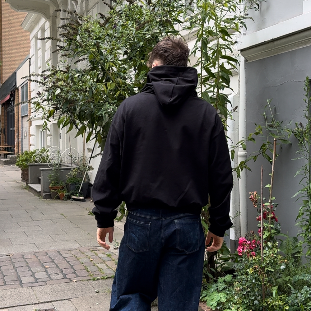 Oversize Hoodie Heavy – Rückansicht genäht aus PDF Schnittmuster im Cropped Look